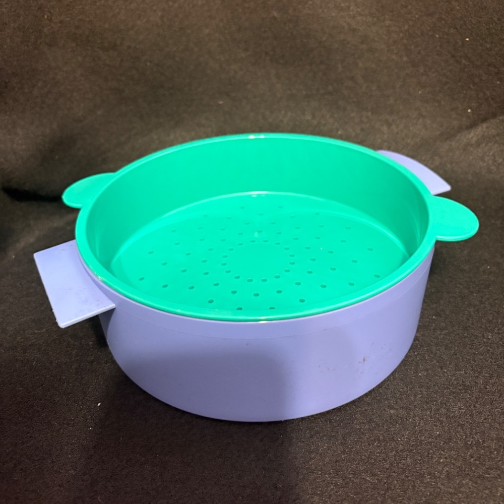 TUPPERWARE 2 Piece Smaller Micro Dish Streamer Set  Replacements No Lid #3220-22